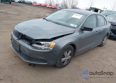 2014 Volkswagen Jetta 2.0L S z USA, uszkodzony, nr VIN 3VW2K7AJ6EM221056